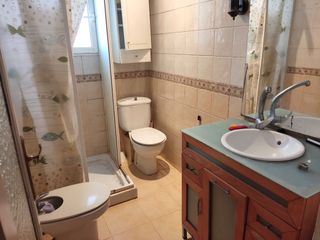 Pis a Corea. Piso grande de 115 m2, 4 habitaciones todas espaciosas, 2 baños,