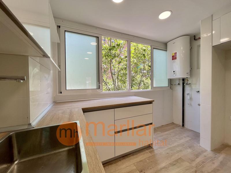 Foto b7de09e7-03f3-40b6-8173-d95cbaebddd5. Flat with parking in Sant Martí de Provençals Barcelona