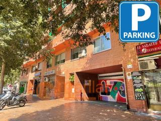 Car parking in Gran via de les corts catalanes 1003