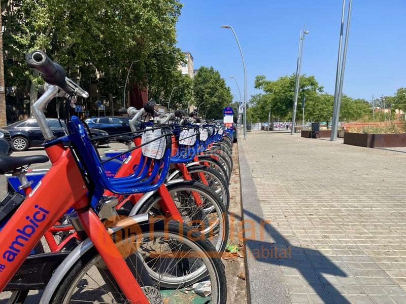 Foto baf11c68-c2c2-4558-8df9-0598e934a782. Piso en La Verneda - La Pau Barcelona