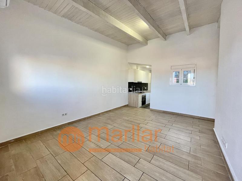 Foto 0e215f59-c485-462d-b3e1-d57e2e168243. Ático en El Raval Santa Coloma de Gramenet