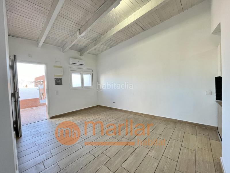Foto 10a5adc8-9823-47c7-bb8c-3a9547b1128c. Penthouse in El Raval Santa Coloma de Gramenet