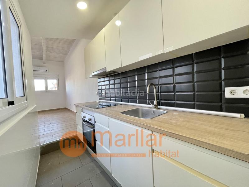 Foto c7eaabbf-4339-4201-b5e0-508aae51f6d7. Penthouse in El Raval Santa Coloma de Gramenet
