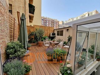 Etagenwohnung  De la diputació