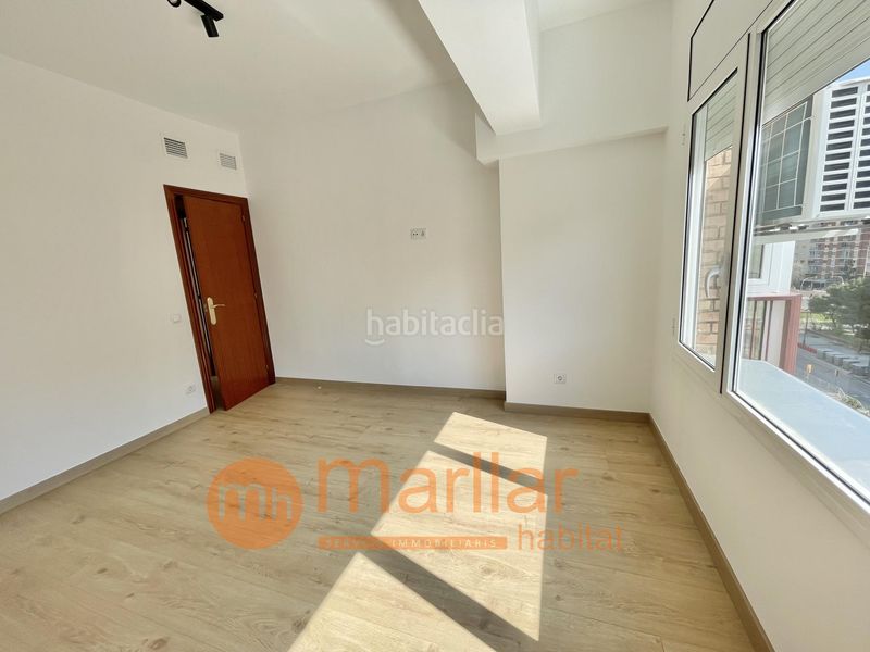 Foto 10a4ace9-627c-4244-bf0d-938e5a74cffd. Pis a Prosperitat Barcelona