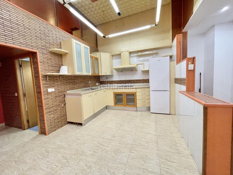 Foto 176296a8-5fc8-4896-89d0-8659501d7714. Local comercial a Sant Martí de Provençals Barcelona