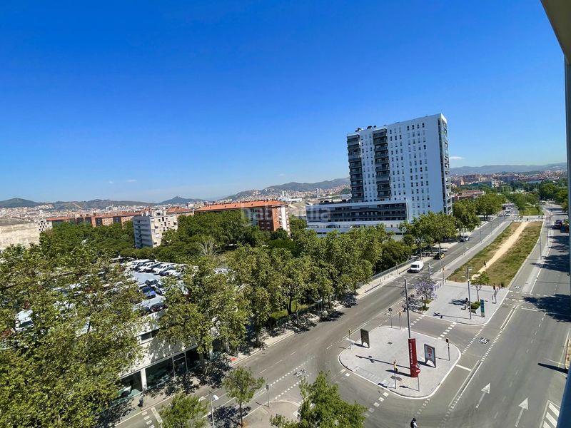 Foto 8ee449bc-e598-462b-ac4c-f774bc422b17. Dúplex amb calefacció a La Verneda - La Pau Barcelona