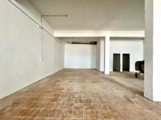 Lloguer Local Comercial a Cruce de Arinaga. Local en alquiler de 200 metros en cruce de arinaga .