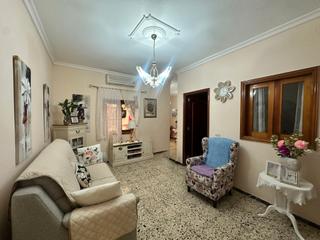 Appartement à Calle princesa teseida 122. Se vende piso de 3 dormitorios en cruce de arinaga