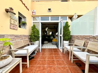 Casa en Calle doctor agustín millares carlo 5. Bungalow en venta en sonneland