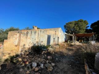Masia a Roques Daurades-L´Estany. Tu refugio único masía de piedra en el paraíso mediterráneo