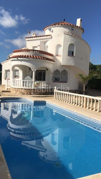 Foto 5f6406a6-fcbf-4c60-9ca9-f6f43b0398b3. Xalet amb aparcament piscina a Les Tres Cales Ametlla de Mar (L´)