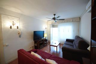 Appartement  Carrer lluis companys. Amplio piso cerca de la playa en el centro de lametlla de mar