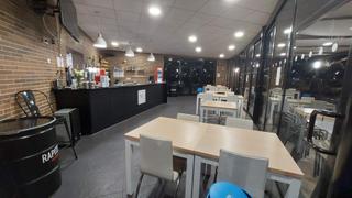Lloguer Local Comercial a El Maset. Oportunidad única! traspaso de barrestaurante en primera línea d