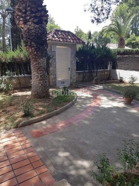 Foto 1efaed75-a809-4552-8858-e2323eabe3b6. Xalet amb aparcament a Calafat Ametlla de Mar (L´)