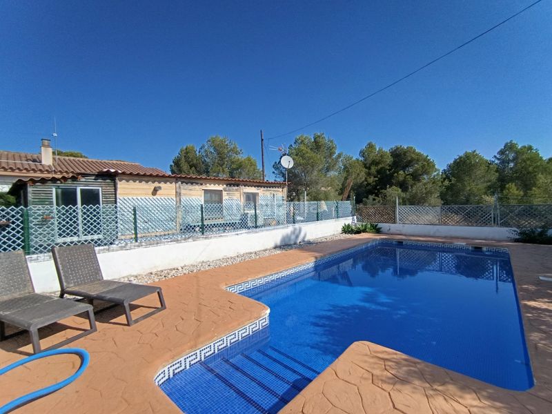 Foto 445b6662-cce1-4efc-96a2-2f94422aefa7. Xalet amb aparcament piscina a Les Tres Cales Ametlla de Mar (L´)