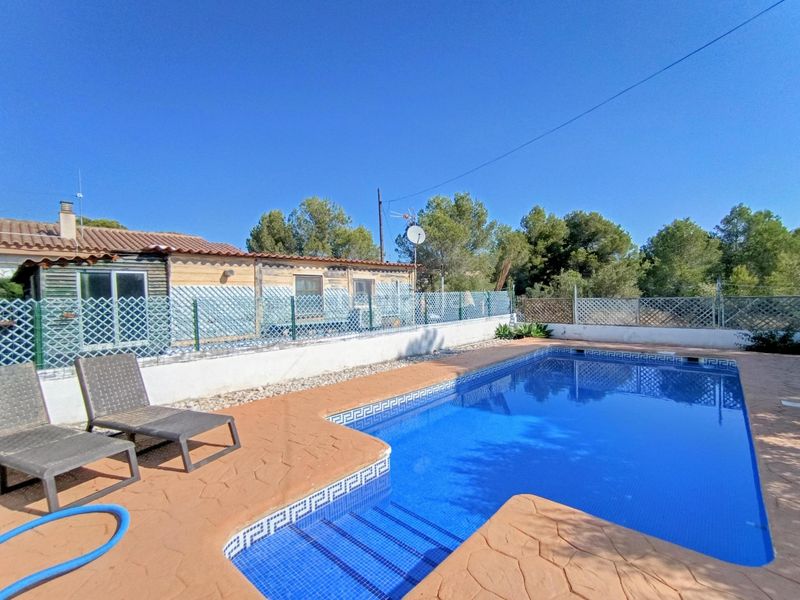 Foto df1bcd45-e2ab-4d3e-a923-b9730b030e56. Xalet amb aparcament piscina a Les Tres Cales Ametlla de Mar (L´)