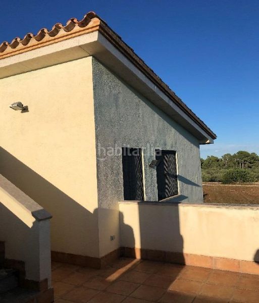 Foto 2957db0b-3b67-4163-abd7-06331e5ce368. Masia amb aparcament a Camarles