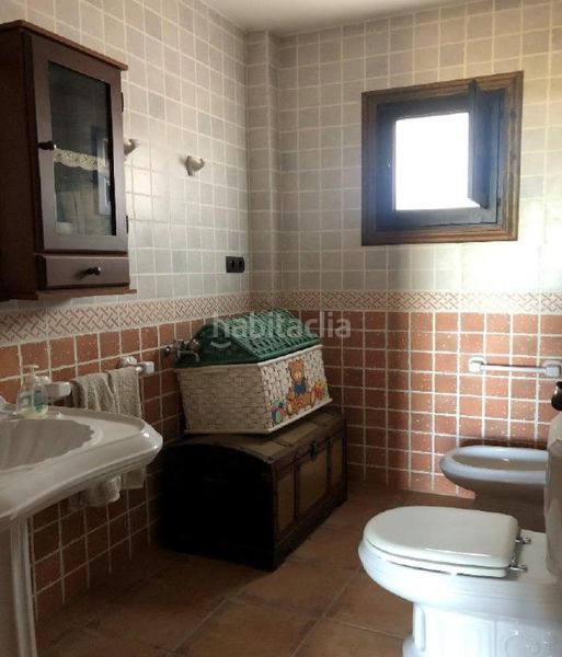 Foto 426faa19-e764-432a-a3f6-fc7130e14e54. Masia amb aparcament a Camarles