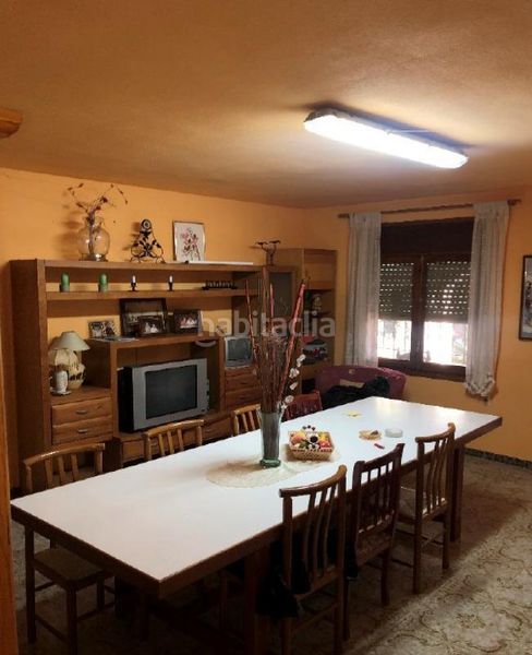 Foto a96e02c9-3f4e-421f-af10-667ccbf4ff7e. Masia amb aparcament a Camarles