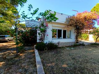 Xalet a Calafat. Chalet con apartamento y terraza solárium a 2 minutos de la play