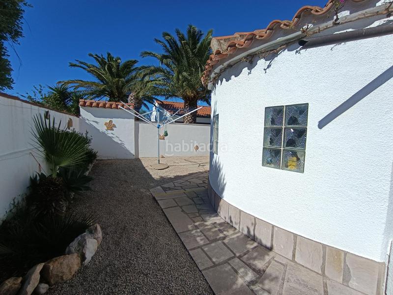 Foto d3fc68a4-a8fe-493d-b8a8-0a42555f7203. Casa amb aparcament a Les Tres Cales Ametlla de Mar (L´)