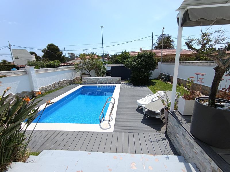 Foto c88767c1-88b6-4aa0-a875-f1d2c4958622. Casa amb calefacció aparcament piscina a El Casalot Mont-roig del Camp