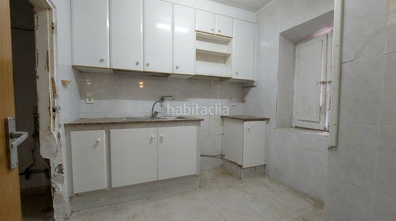 Foto f79ec35d-68c2-4177-aa8e-e5a0fa701203. Edifici a L´Ametlla de Mar Ametlla de Mar (L´)
