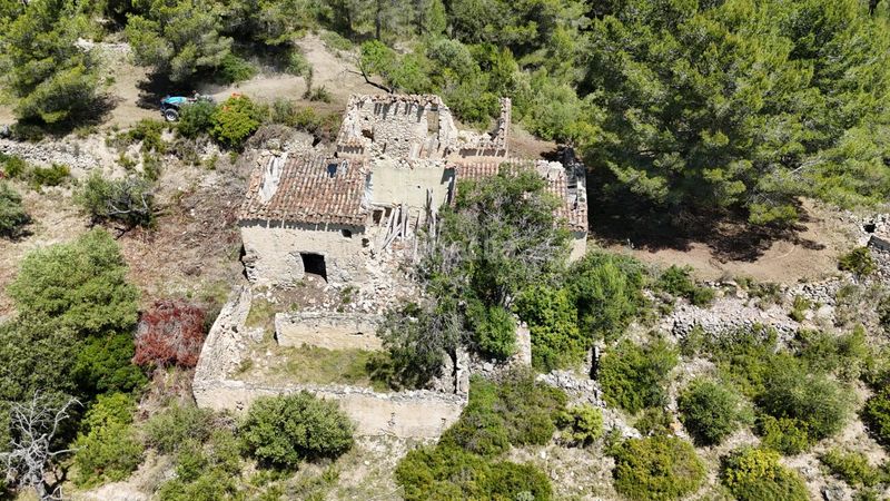 Foto ac8942d7-1cea-4386-ab8a-e19c4dc2d295. Masia a Tivissa