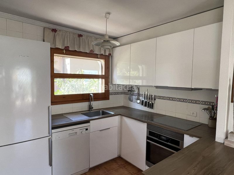 Foto 930727c2-762d-45b2-944e-885eb1a29039. Casa amb calefacció aparcament piscina a Les Tres Cales Ametlla de Mar (L´)