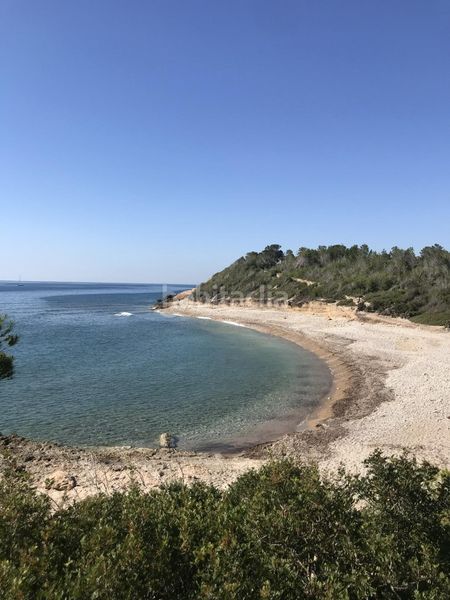 Foto e0cde15b-1f64-4c3b-9e5b-3f6cbbe62278. Casa amb calefacció aparcament piscina a Les Tres Cales Ametlla de Mar (L´)
