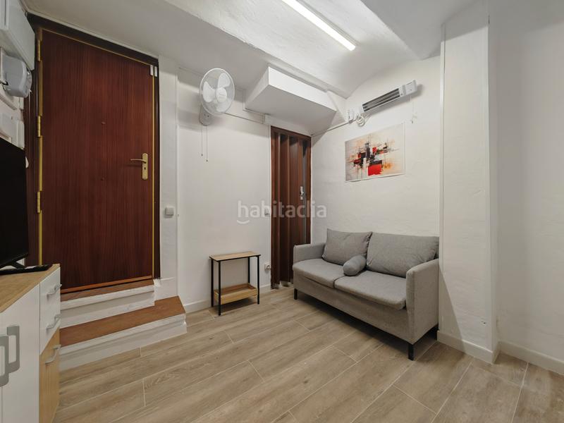 Foto 3f55ee22-4480-4638-9db1-3e2f2683db71. Piso duplex en planta baja. 2 dormitorios en El Poble Sec - Parc de Montjuïc Barcelona