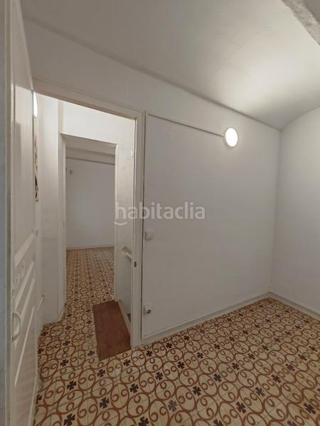 Foto 47f2a63a-f92e-4424-b6fe-ec63b039f357. Piso duplex en planta baja. 2 dormitorios en El Poble Sec - Parc de Montjuïc Barcelona