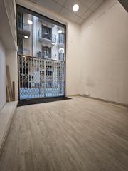 Lloguer Local Comercial a Carrer de puigmartí 48. Junto mercado albaceria, 100m2 en pb