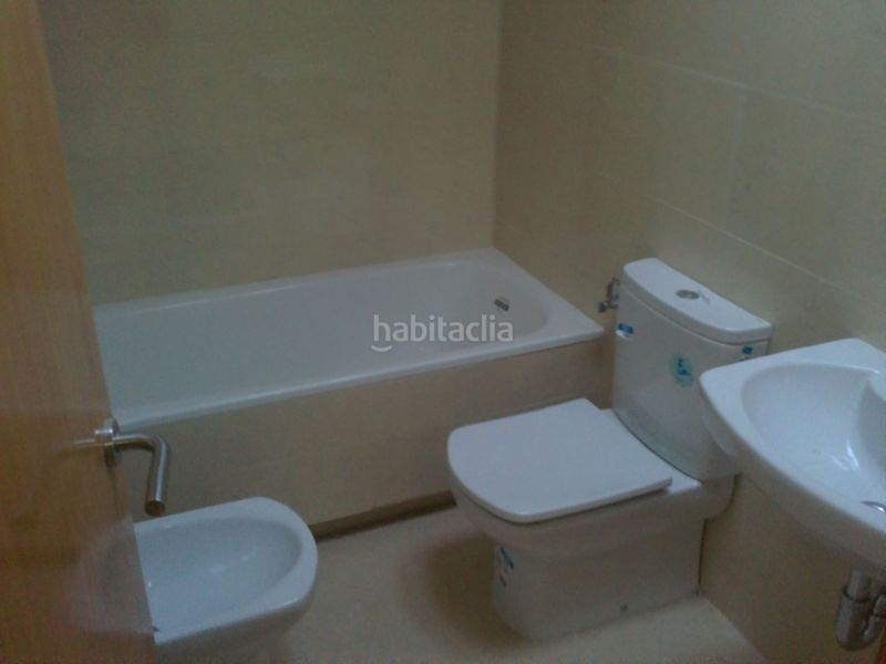 Foto 0df892c3-a252-47b2-b39f-f5fa83edf5a0. Alquiler dúplex en Centro Navalcarnero