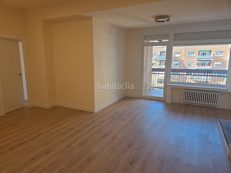 Foto 0225bbe0-be1f-473c-977d-20886e23ee5b. Affitto appartamento con camino riscaldamento in Arapiles Madrid