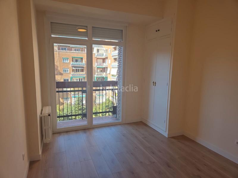 Foto 9fe38885-6f41-44a7-8b06-b8ff8692c2f7. Miete etagenwohnung mit kamin heizung in Arapiles Madrid