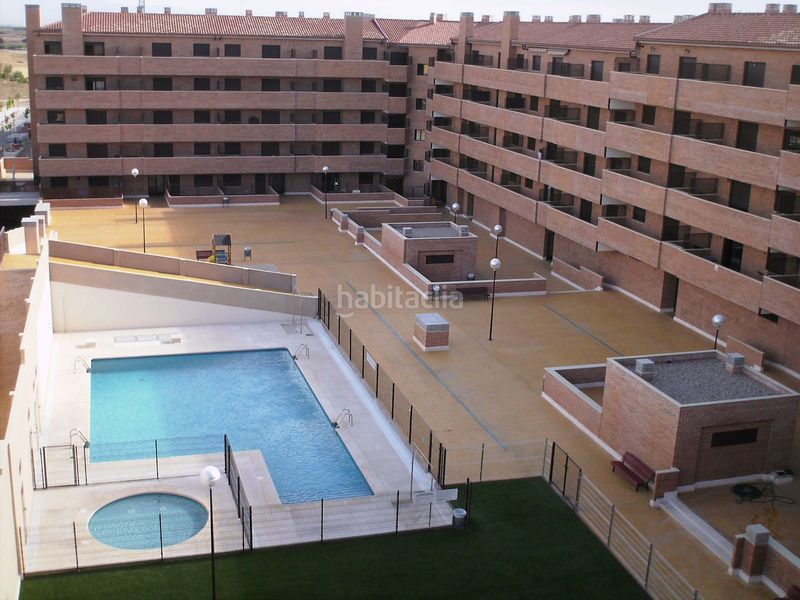 Foto 02310883-ee6f-4b96-bffb-30dec8796ab4. Àtic amb calefacció aparcament piscina a La Dehesa - El Pinar Navalcarnero