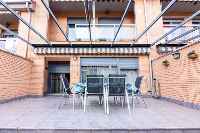 Foto acf0cb88-a9ae-4291-8b58-df9bce767176. Maison jumelée avec chauffage parking piscine dans La Dehesa - El Pinar Navalcarnero