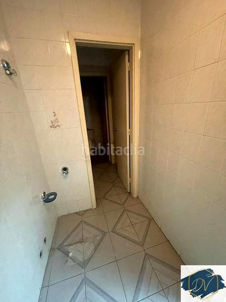 Foto 488a6dfe-4441-4ac0-b308-a47078163db8. Alquiler local comercial local en avenida francisco la roche, . en Santa Cruz de Tenerife