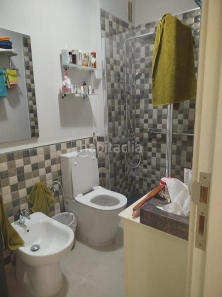 Foto f463eb1e-d853-4898-987f-93d3a30ec501. Piso avenida el paso, los majuelos, santa cruz de tenerife. en San Cristóbal de La Laguna