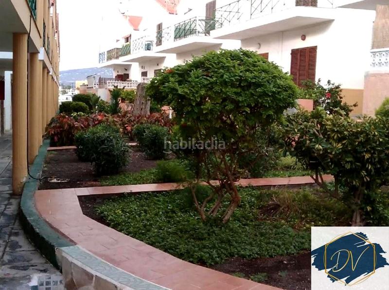 Foto 1180c41b-b92d-442d-a1b6-10e53379b150. House with pool in Playa de las Américas Arona