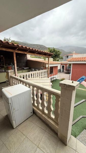 Foto 16a6f053-e45d-462a-80ac-8239d6cbd940. Casa amb aparcament a Araya Candelaria