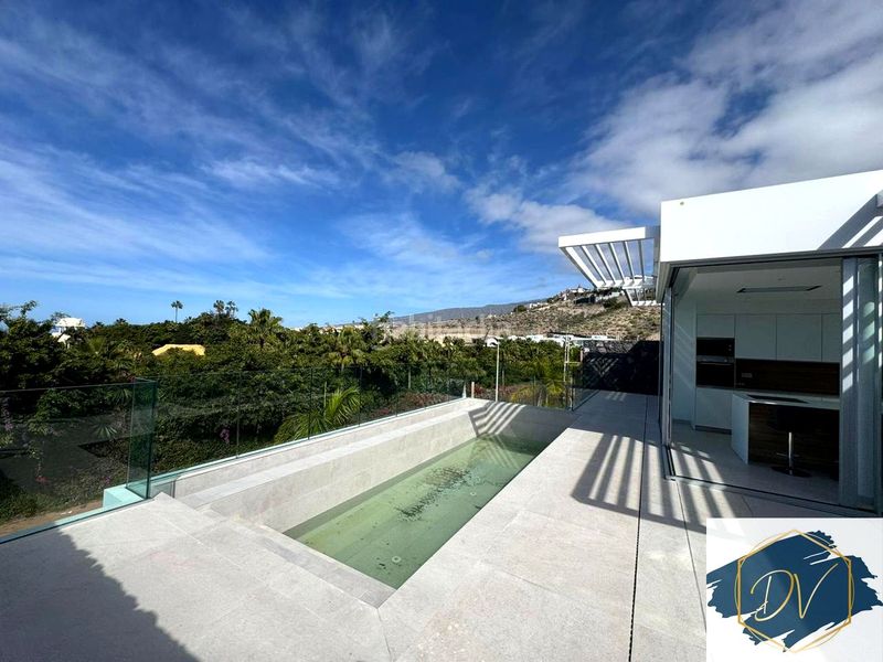 Foto 08afafe8-41b6-4ec3-bd5d-9c2882483cc8. Casa amb piscina a La Caldera Adeje