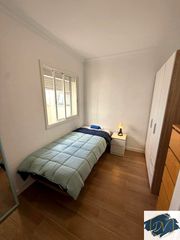 Alquiler Piso  Santa noemí. Se alquila habitacion en calle santa noemí, avenida del paso, la