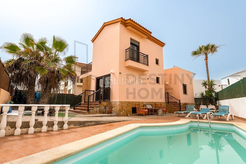 Foto 6c92dd21-2b07-49fb-a265-b3fbc9e4c90f. Dúplex espectacular vivienda en ubicacion privilegiada a pocos metros del mar en Oliva (La)