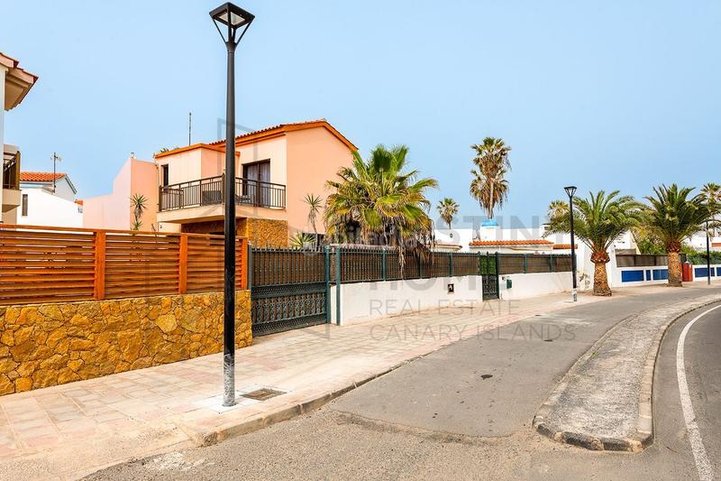 Foto 79ecc554-397b-4cb9-a5cc-d41aad81d411. Dúplex espectacular vivienda en ubicacion privilegiada a pocos metros del mar en Oliva (La)