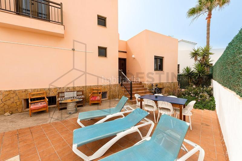 Foto a7a34d70-b9f1-42c5-aa58-13ccac0fe6c5. Dúplex espectacular vivienda en ubicacion privilegiada a pocos metros del mar en Oliva (La)