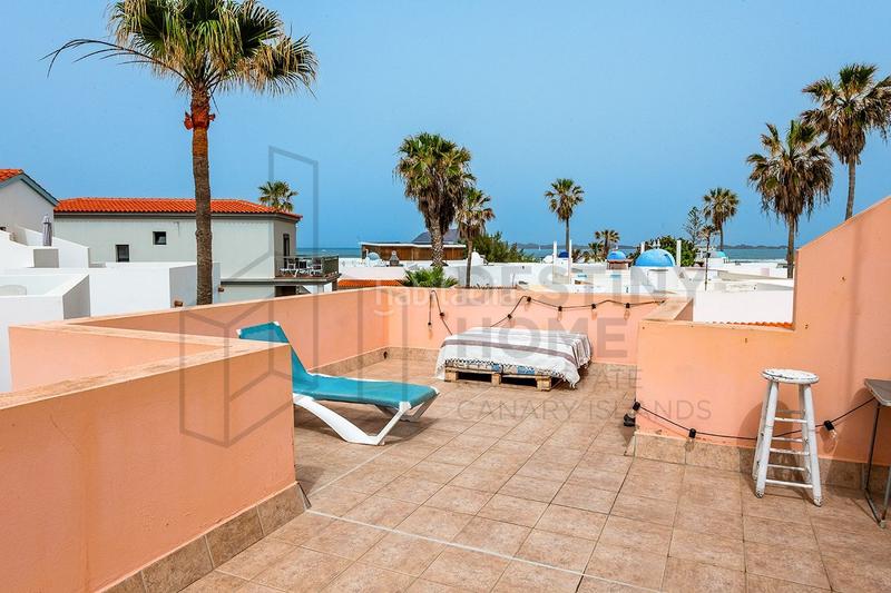 Foto c4fcb1f4-13f8-4412-9319-9222e18df671. Dúplex espectacular vivienda en ubicacion privilegiada a pocos metros del mar en Oliva (La)