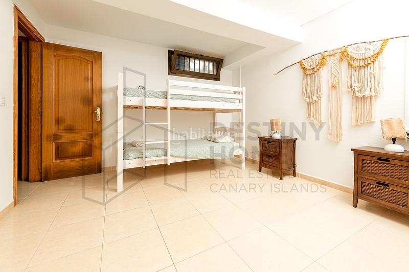 Foto cdbde8fb-c43d-4829-a938-858b46290a60. Dúplex espectacular vivienda en ubicacion privilegiada a pocos metros del mar en Oliva (La)